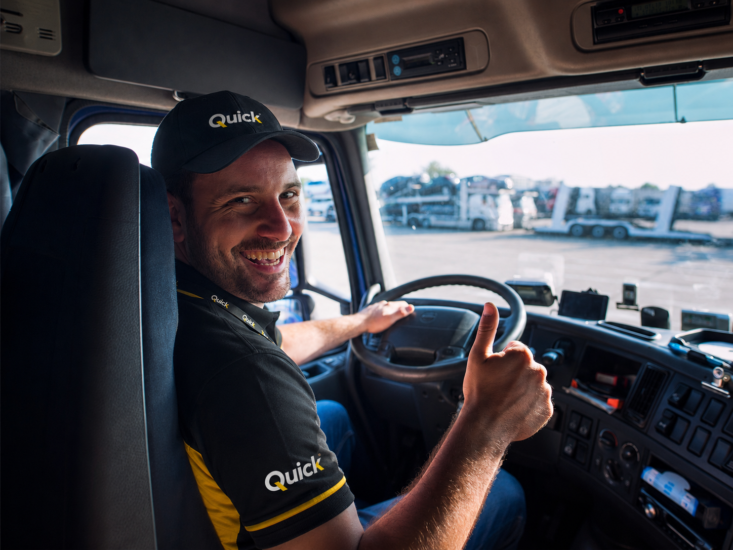 Descubre por qué Quick es la mejor opción de operador logístico en Chile para corporaciones. Almacenamiento 3PL flexible, fulfillment masivo y transporte por IA.